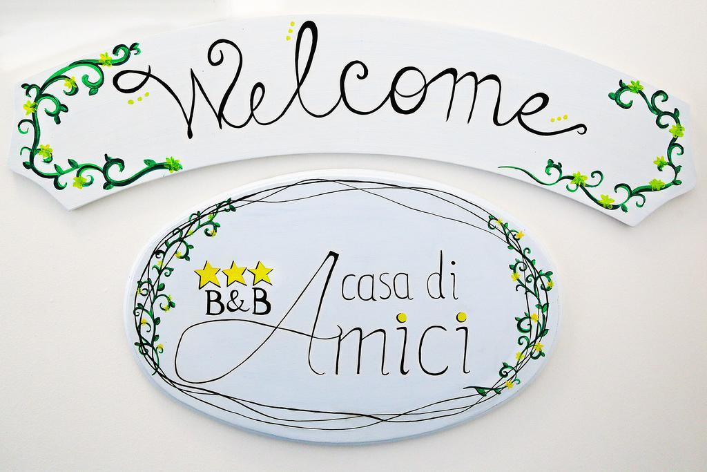 B&B A Casa Di Amici Giardini-Naxos Buitenkant foto