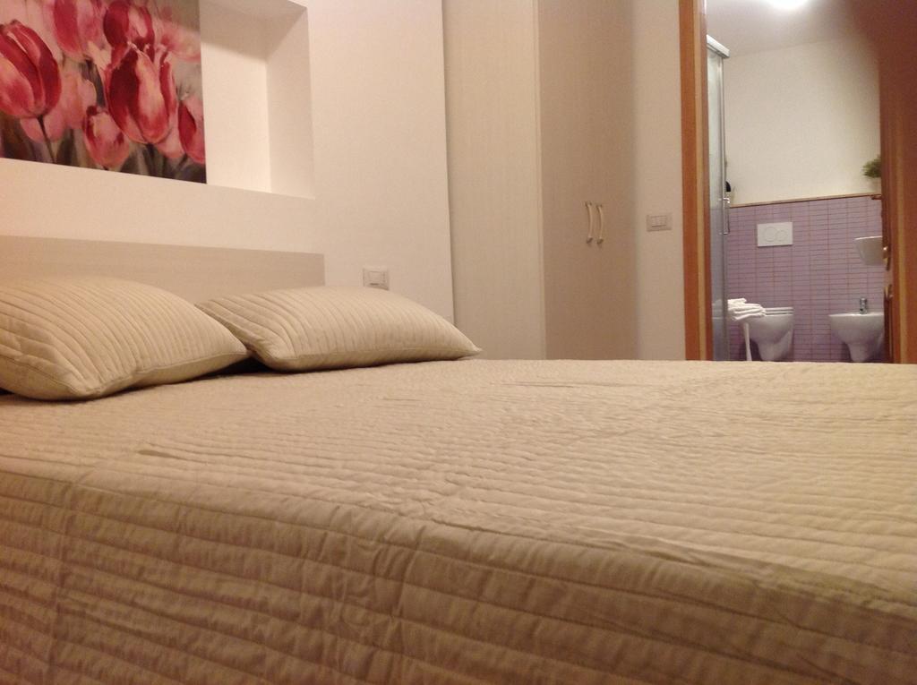 B&B A Casa Di Amici Giardini-Naxos Kamer foto