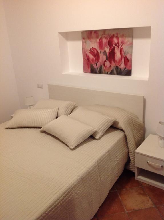 B&B A Casa Di Amici Giardini-Naxos Kamer foto